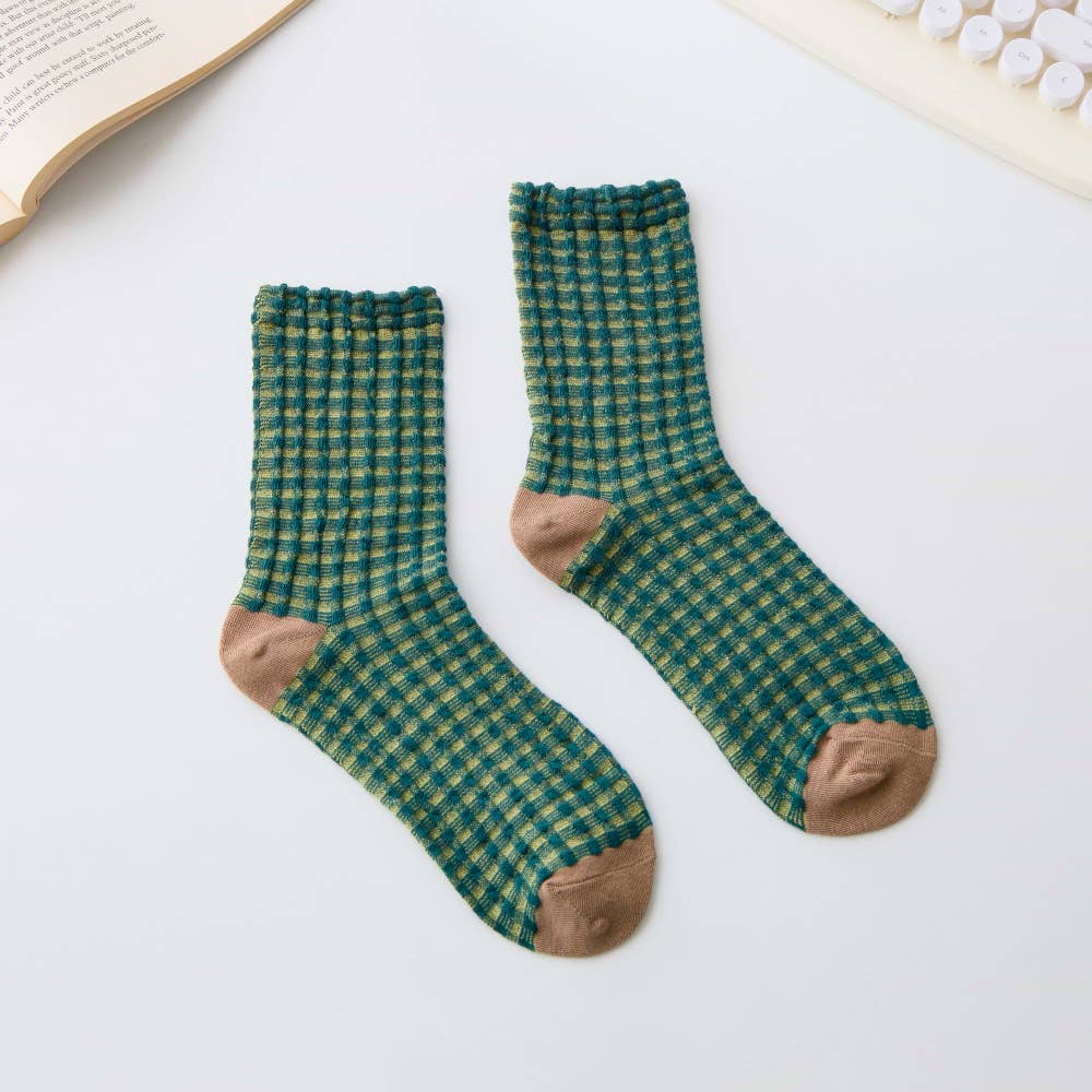 Cotton Waffle Crew Socks – Soft Bubble Texture