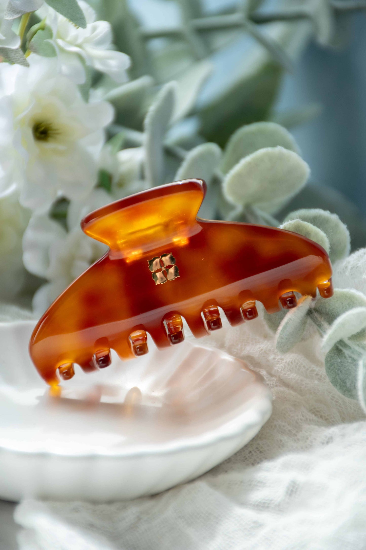 Glamour Grip Mini Claw in Barite | Burnt Orange and Brown Tortoise  | Italian Acetate Tortoise Shell Small Hair Clip