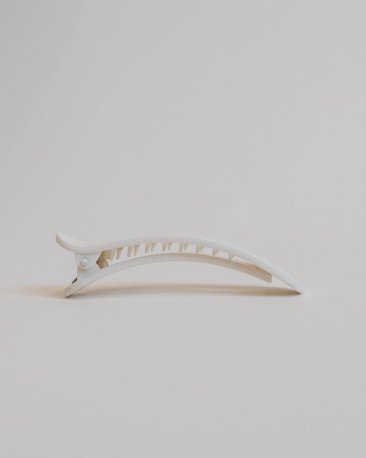 Milk White Lay Flat Clip