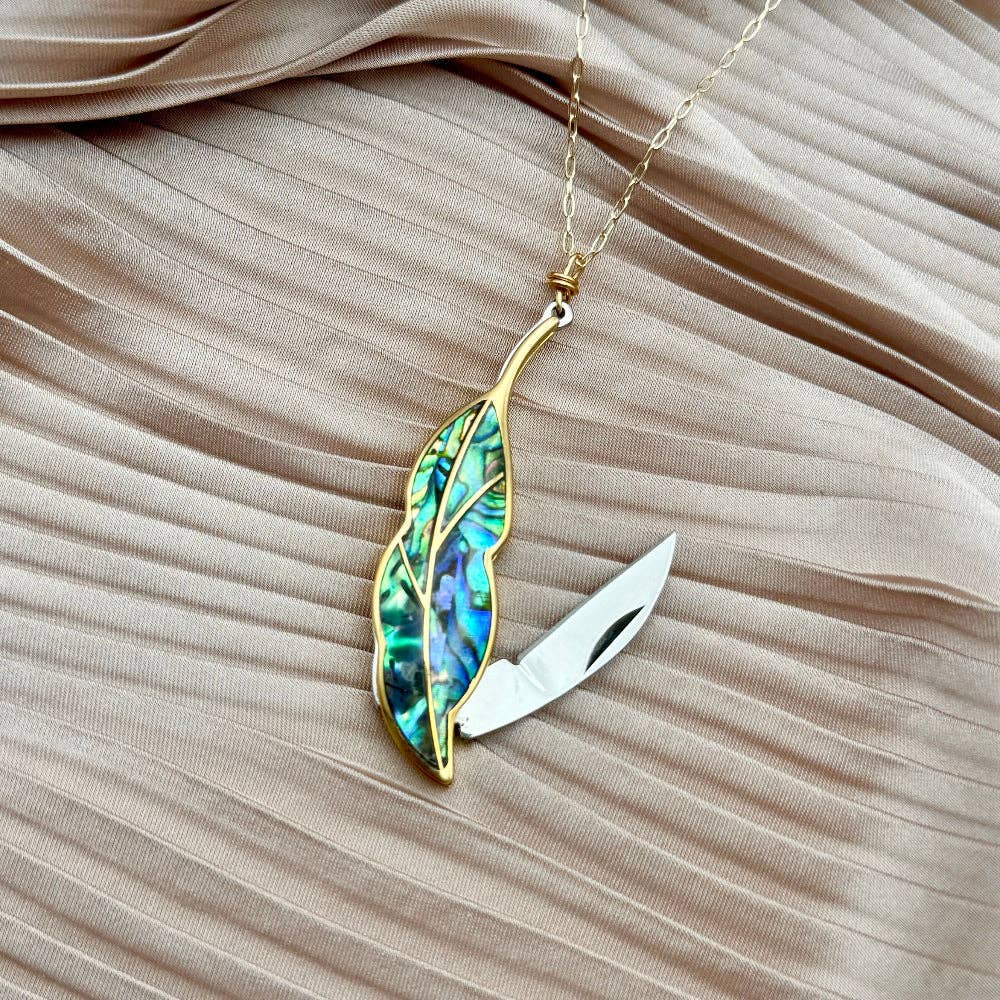 Plume Necklace