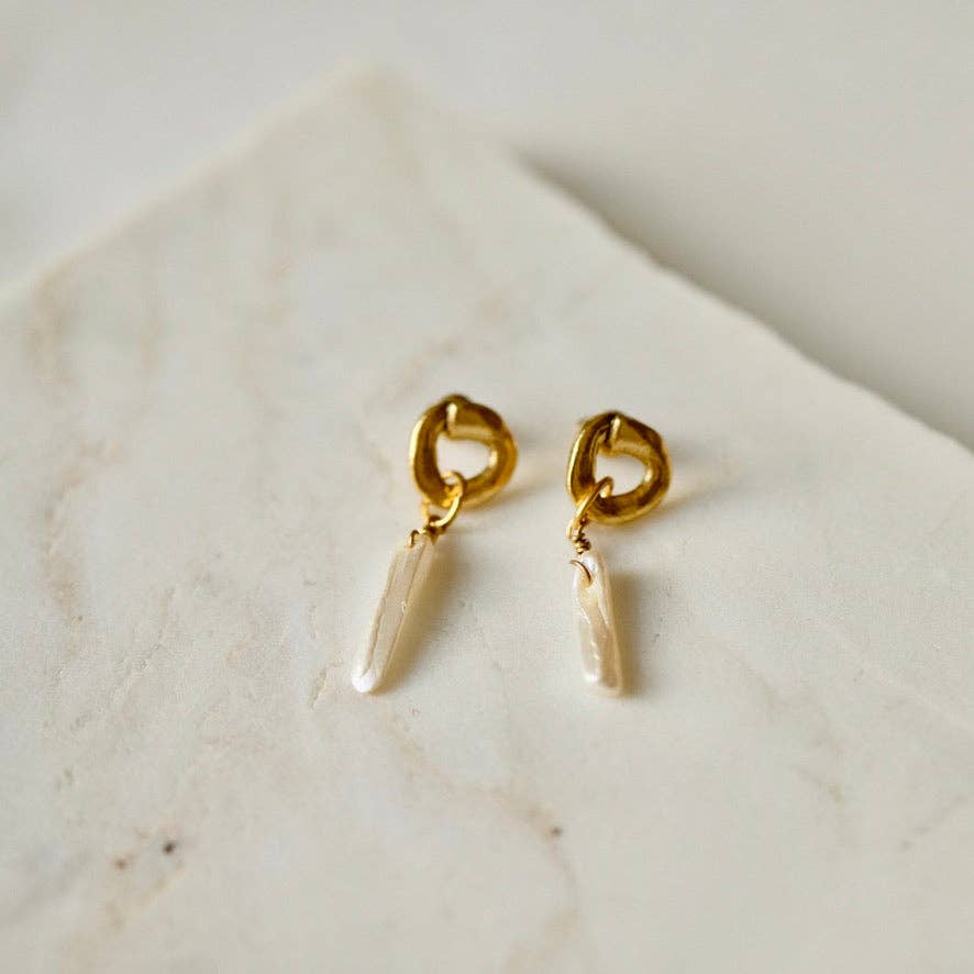 Cycles with pearl drop earrings - TD98