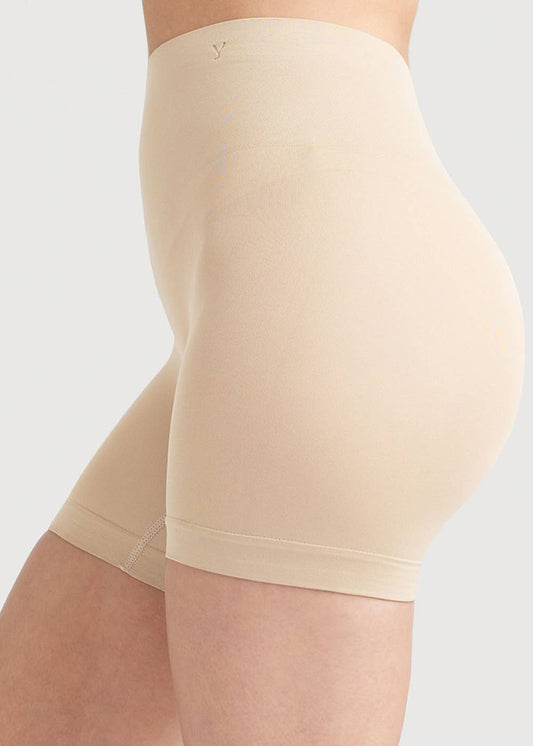 Ultralight Shaping Short - Seamless | Almond