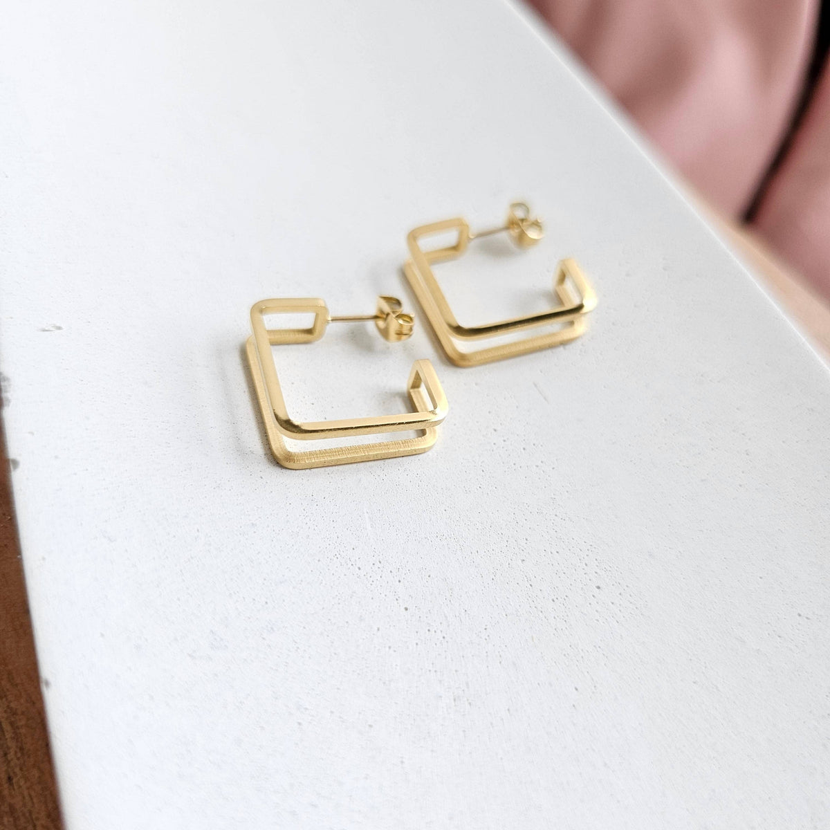 Luxe Kamora Hoops - Gold